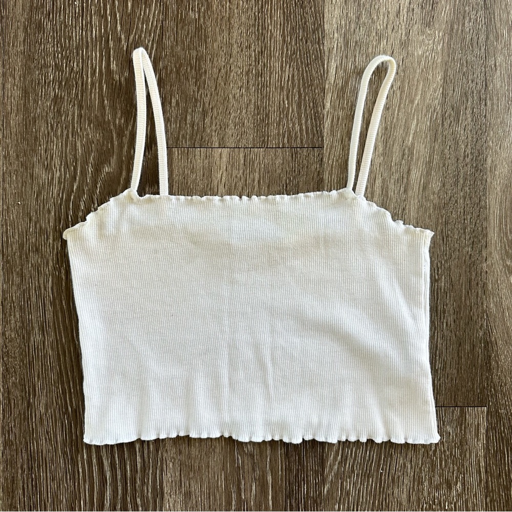White Ruffle Hem Cropped Tank - Picture 2 of 5